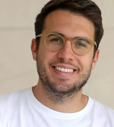 e9b033f3-e301-4d86-9b11-386012f72cd6_16-9-discover-aspect-ratio_default_0 (1)