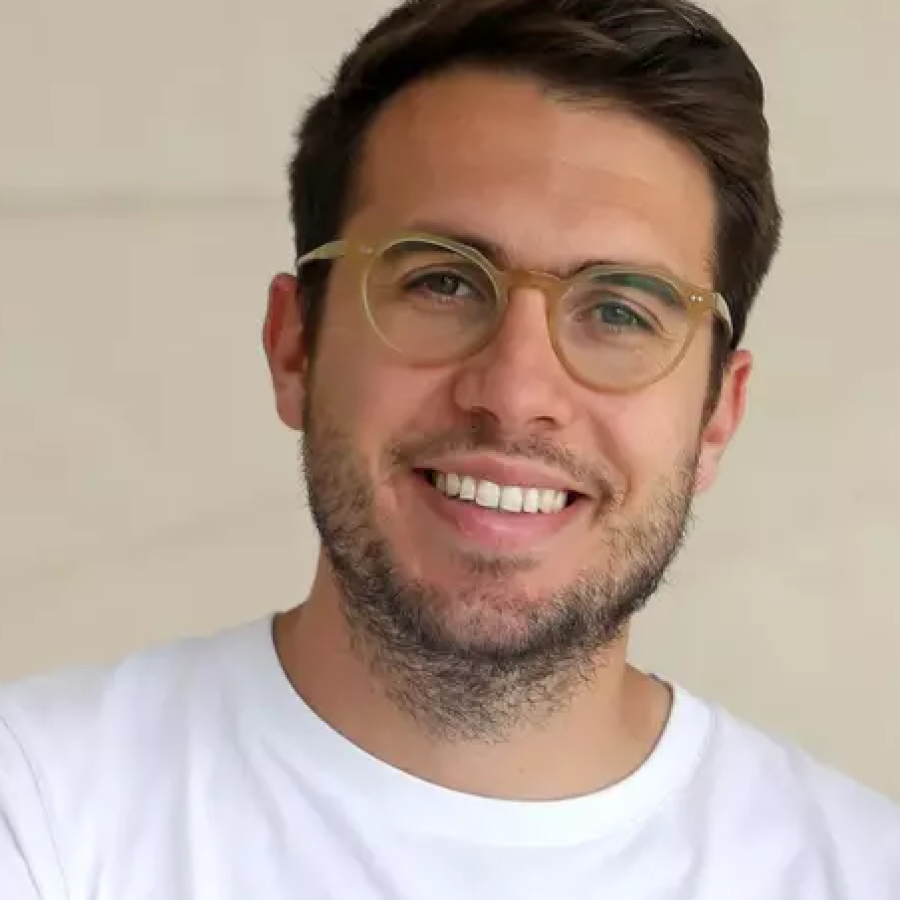 e9b033f3-e301-4d86-9b11-386012f72cd6_16-9-discover-aspect-ratio_default_0 (1)